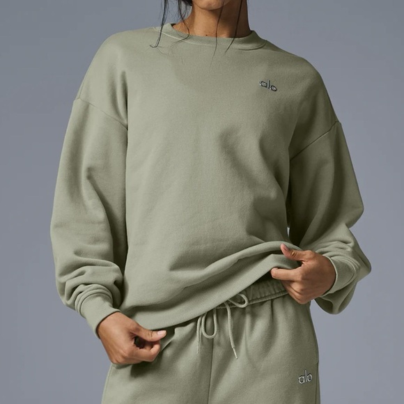 Alo Accolade Crew Neck Pullover NWT Limestone - Picture 4 of 4